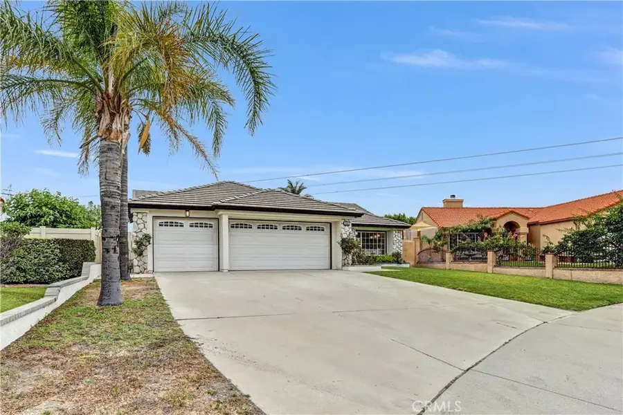 2869 W Esperanza, Rialto, CA 92377 - #2