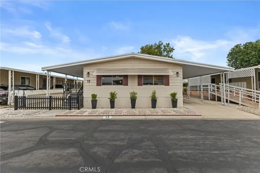 9391 California Ave #13, Riverside, CA 92503 - #3