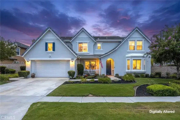 3276 Huntfield St, Corona, CA 92882