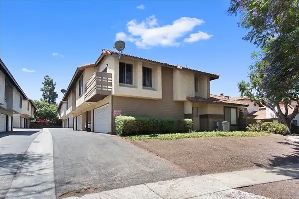 1324 Brentwood #B, Corona, CA 92882
