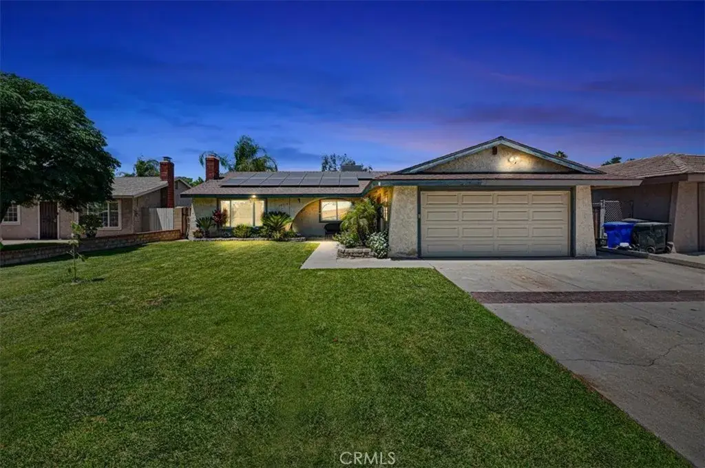 18054 Granada, Fontana, CA 92335 - #1