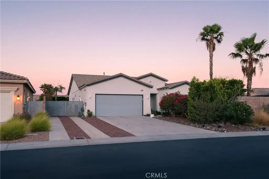1090 Palmas Ridge, Palm Springs, CA 92262 - #1