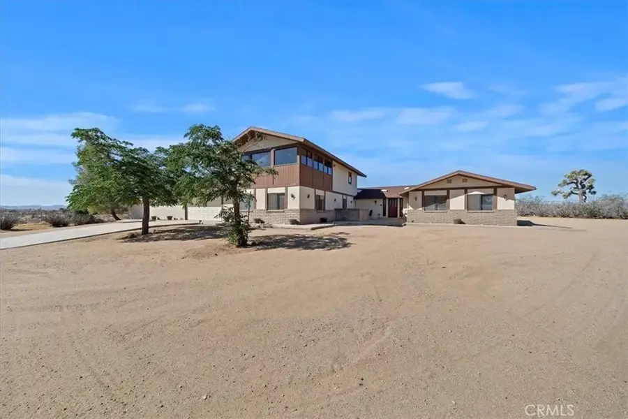 59187 Mesa Dr, Yucca Valley, CA 92284 - #2