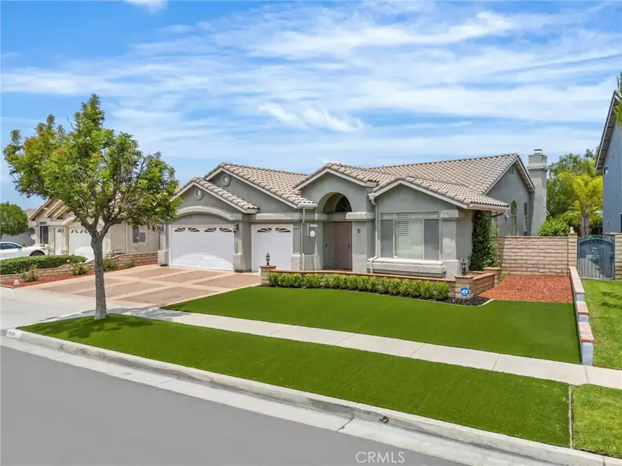 1049 Salem, Corona, CA 92881 - #2