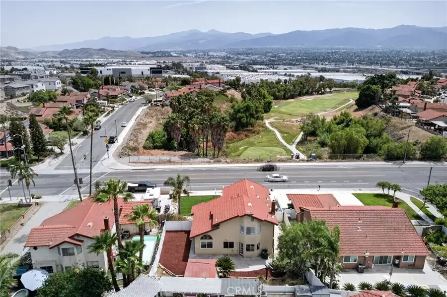 1503 Cresta, Corona, CA 92879 - #2