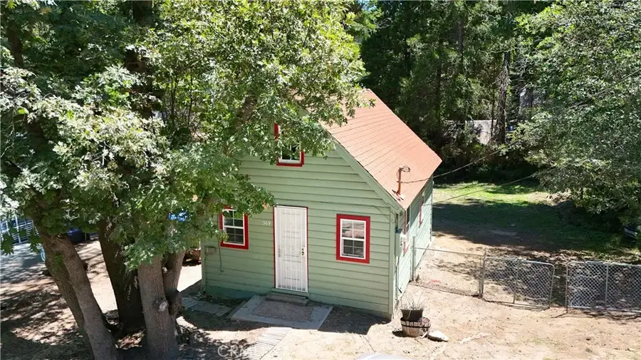 369 Log, Crestline, CA 92325 - #2