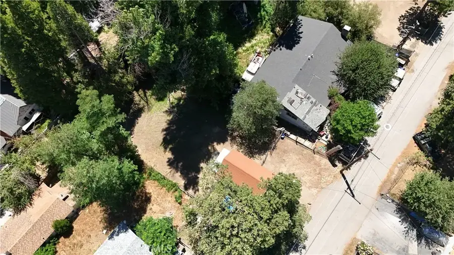 369 Log, Crestline, CA 92325 - #3