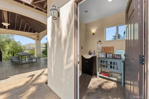 4725 Eagle Ridge Court, Jurupa Valley, CA 92509