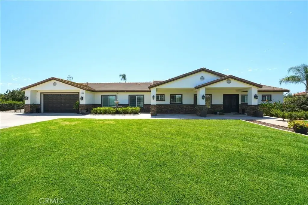 5685 Oak Tree Cir, Jurupa Valley, CA 92509 - #1