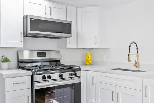26135 Baseline Rd #18, Highland, CA 92346