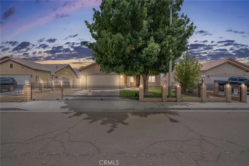 2158 Sierra Linda, Barstow, CA 92311 - #1
