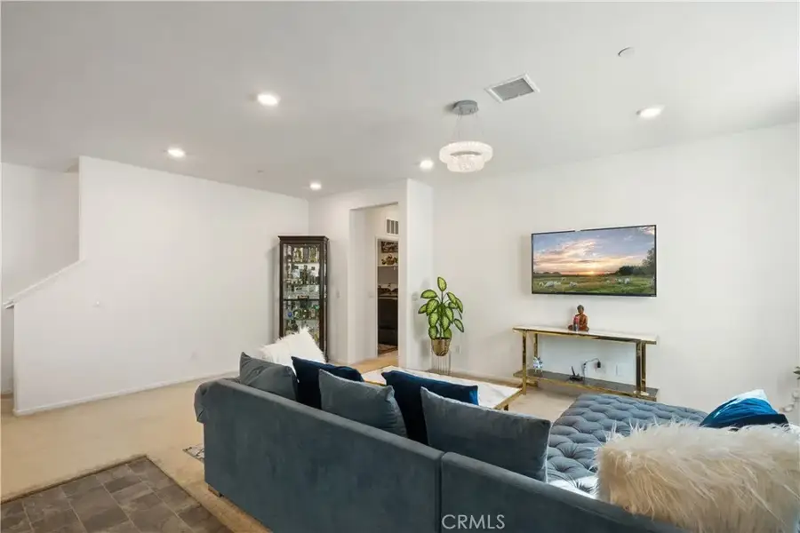 5604 Altamura Way #10, Fontana, CA 92336 - #3