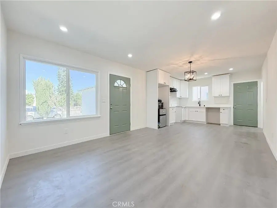 213 N Broadacres Avenue, Compton, CA 90220 - #2