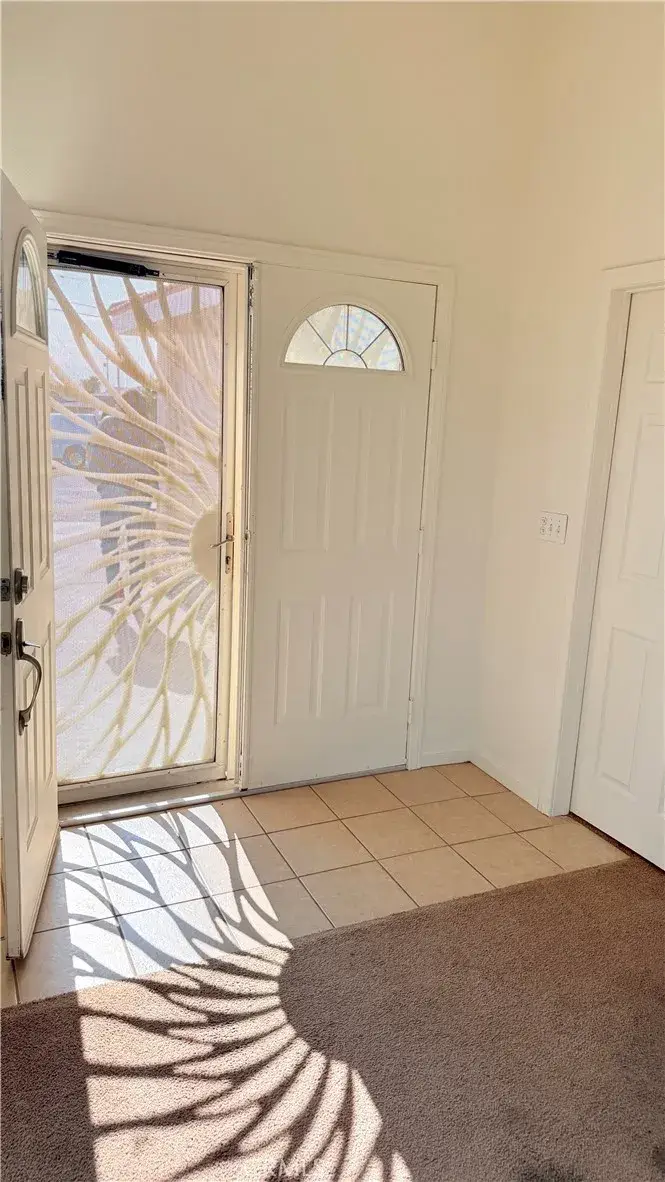1360 Savanna, Barstow, CA 92311 - #2