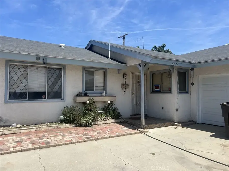 8811 California, Riverside, CA 92503 - #2