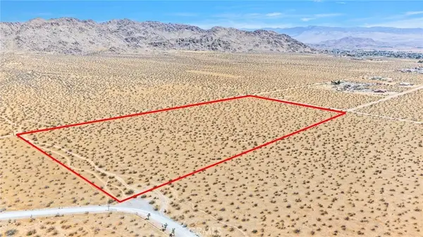 1 Los Padres, Apple Valley, CA 92307