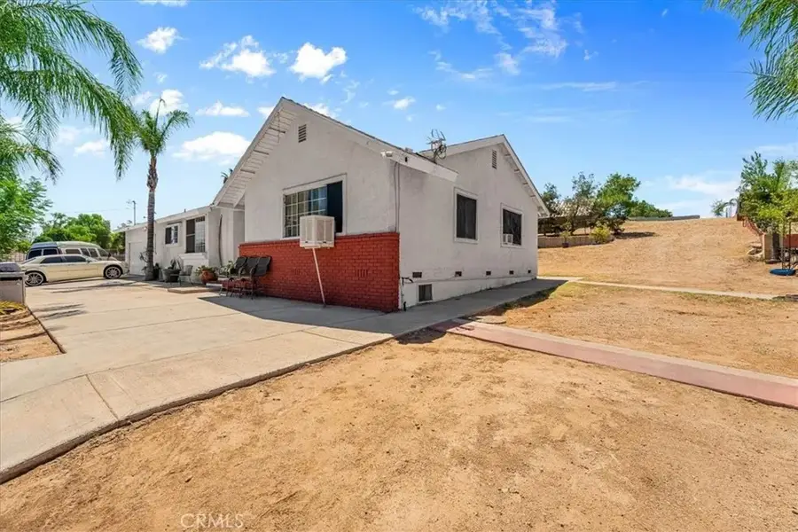 9550 52nd St, Riverside, CA 92509 - #3