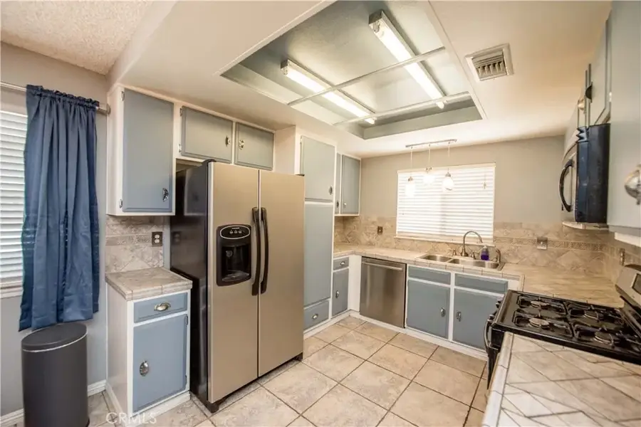 2905 Pepper Street, Highland, CA 92346 - #3