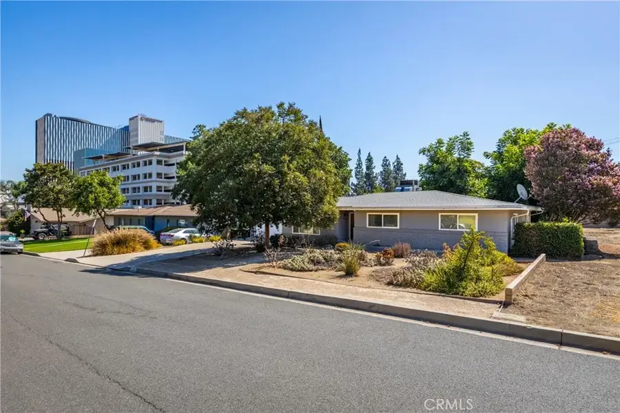 11375 Iris Avenue, Loma Linda, CA 92354 - #3