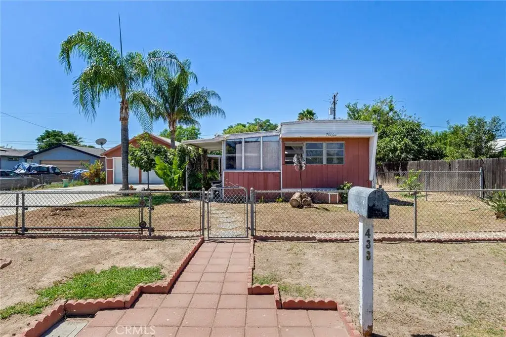 433 Diamond, Perris, CA 92571 - #1