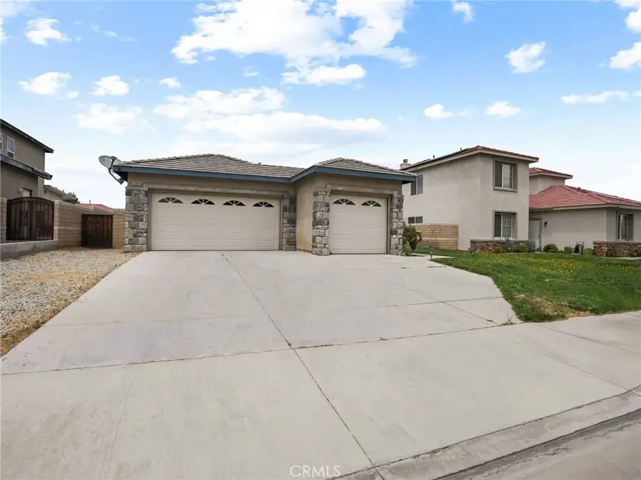 13806 Linda, Victorville, CA 92392 - #3