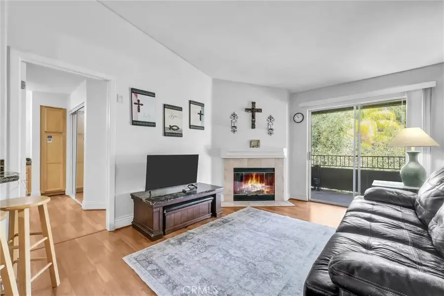 2425 Del Mar, Corona, CA 92882 - #3