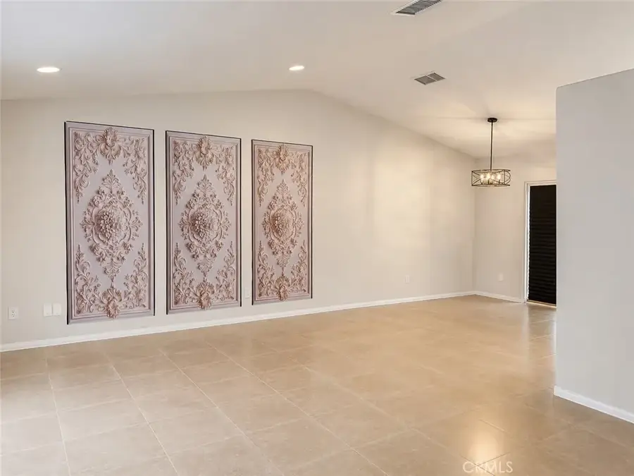 7619 Dumosa Avenue, Yucca Valley, CA 92284 - #2