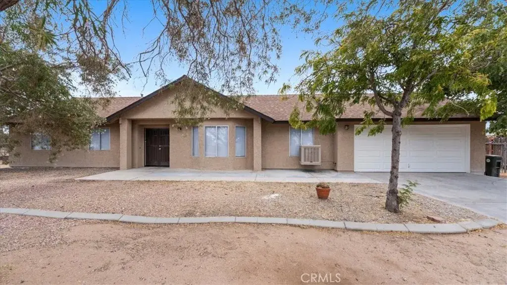 13225 Topock, Apple Valley, CA 92308 - #1
