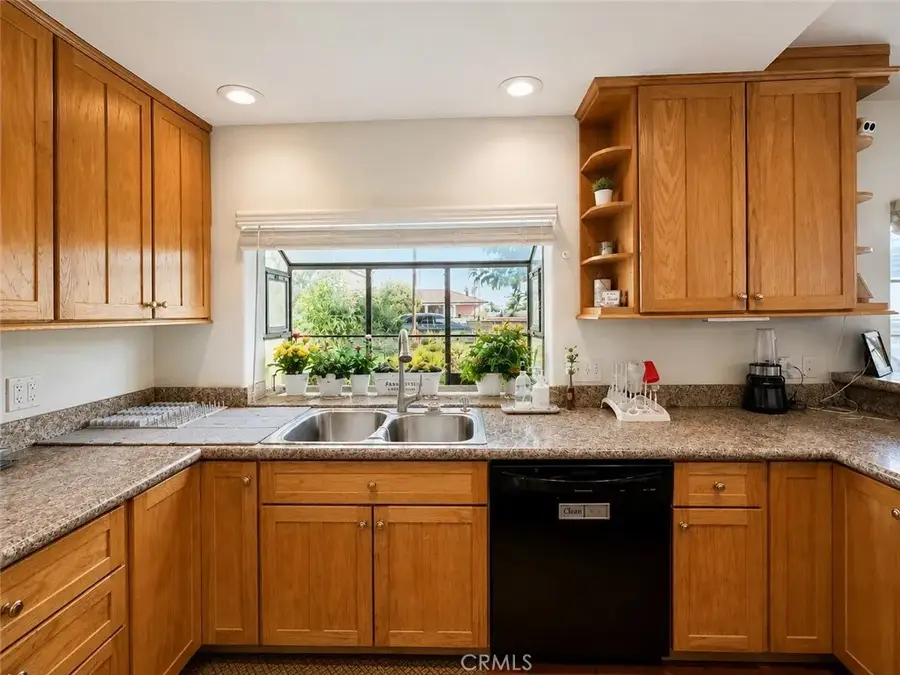 376 E 12th, Beaumont, CA 92223 - #2