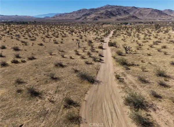 1 Fairview Valley, Apple Valley, CA 92307