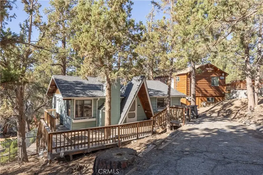 107 E Aeroplane Boulevard, Big Bear City, CA 92314 - #2