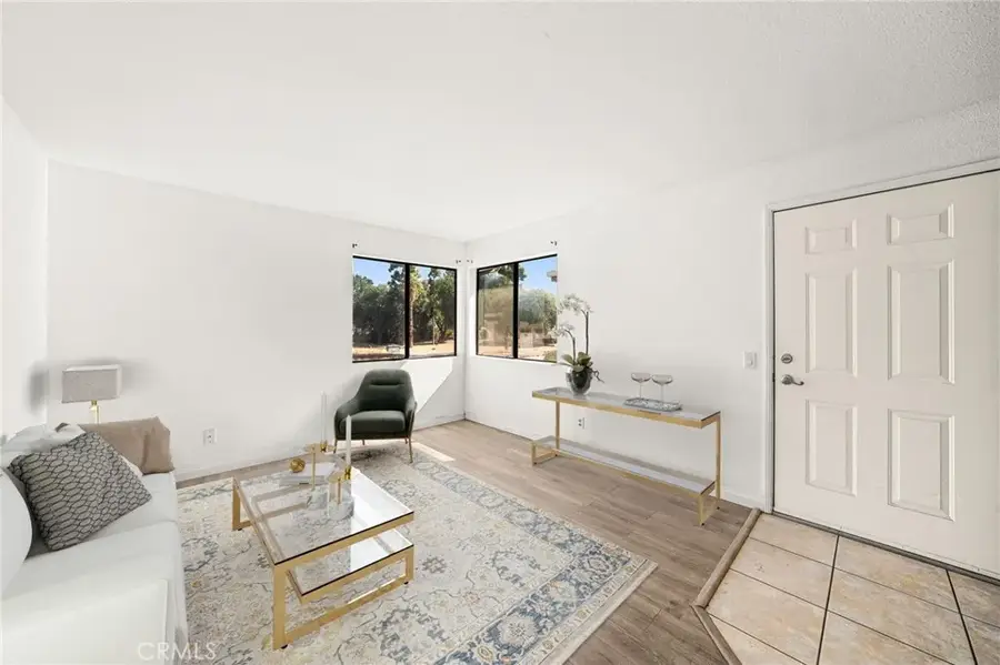 1327 Massachusetts #205, Riverside, CA 92507 - #2