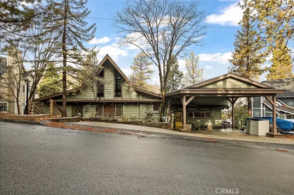 904 Sandalwood, Lake Arrowhead, CA 92352 - #1