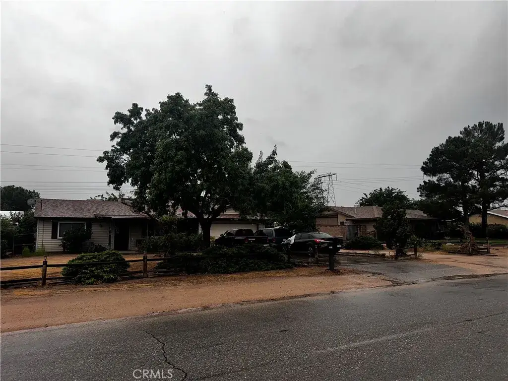 17817 Redding, Hesperia, CA 92345 - #1