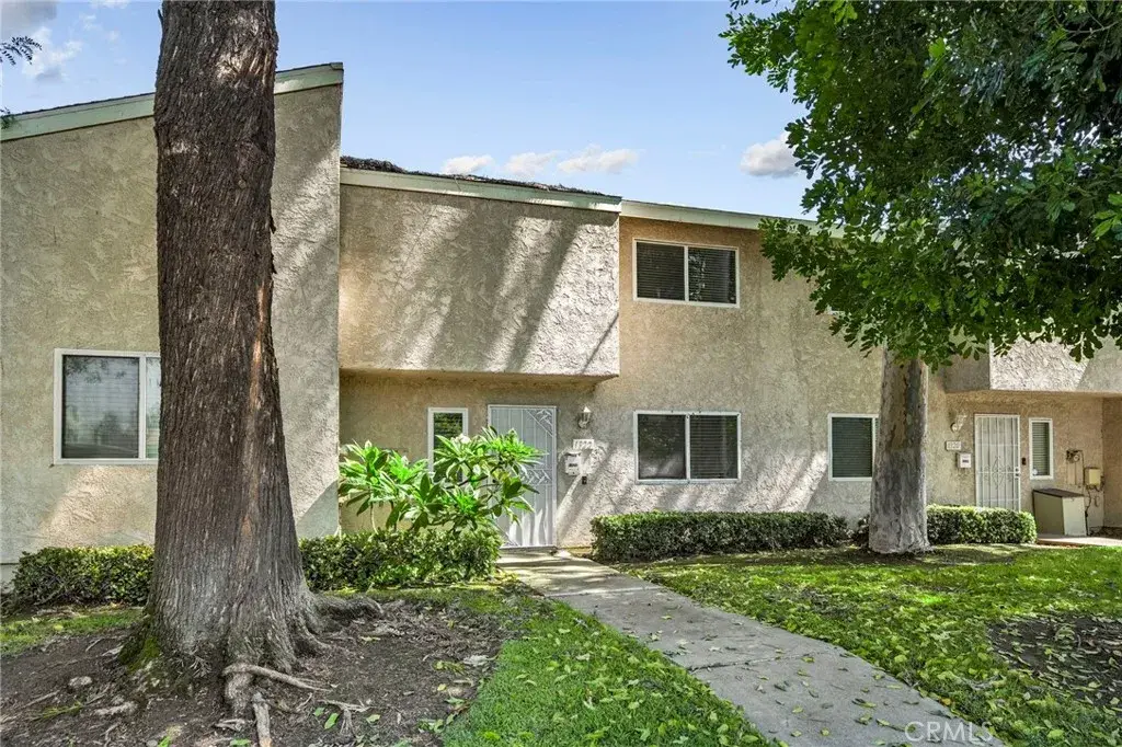 1322 N Elderberry Avenue, Ontario, CA 91762 - #1