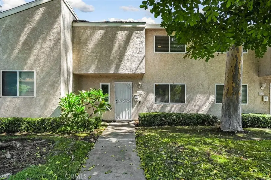 1322 N Elderberry Avenue, Ontario, CA 91762 - #2