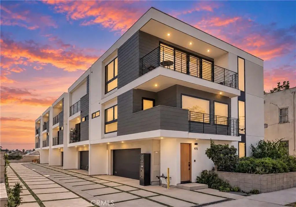 971 N Starlight Court, Los Angeles, CA 90029 - #1