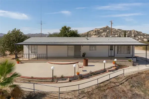 1020 Clayton, Perris, CA 92570