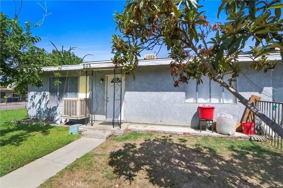 202 E 43rd, San Bernardino, CA 92404 - #3