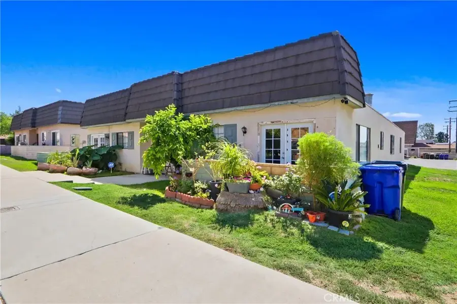 517 Acacia, San Bernardino, CA 92405 - #2