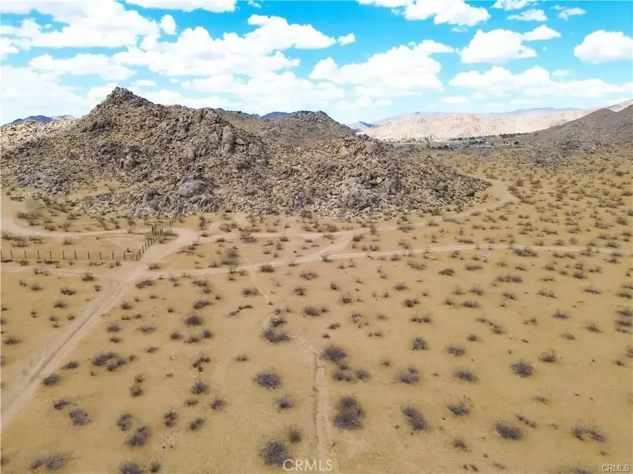 16 Laguna Seca, Apple Valley, CA 92307 - #2