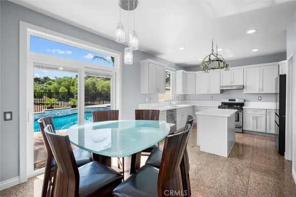 712 Shaffer Street, Corona, CA 92879