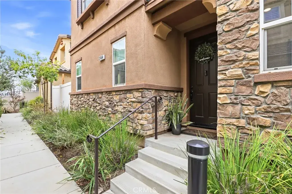 27464 Honeydew Court, Saugus, CA 91350 - #1