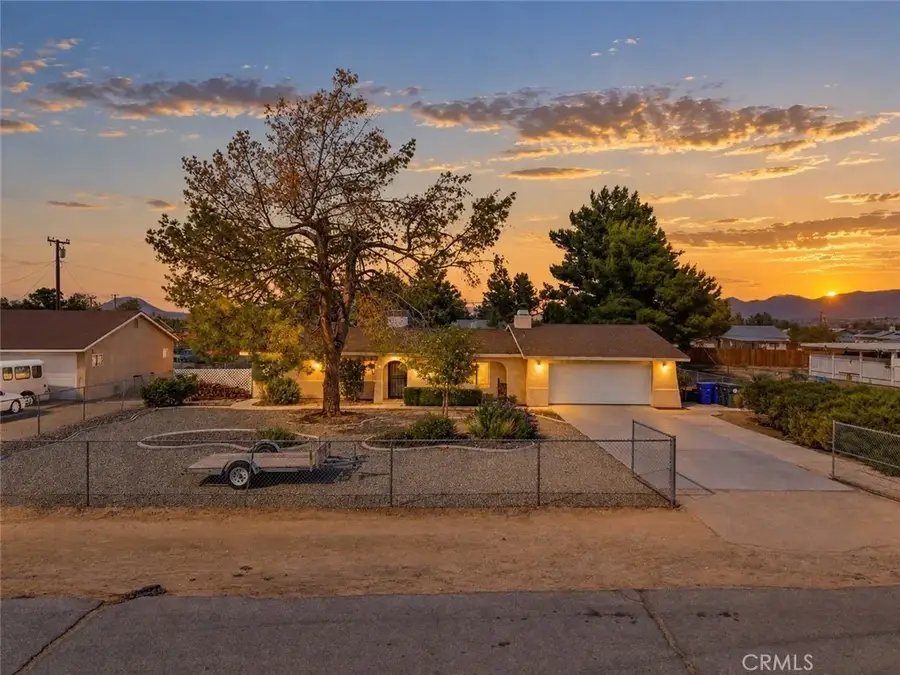 22272 Klickitat Avenue, Apple Valley, CA 92307 - #2
