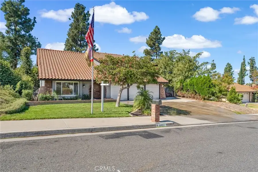 6801 Rycroft Drive, Riverside, CA 92506 - #3