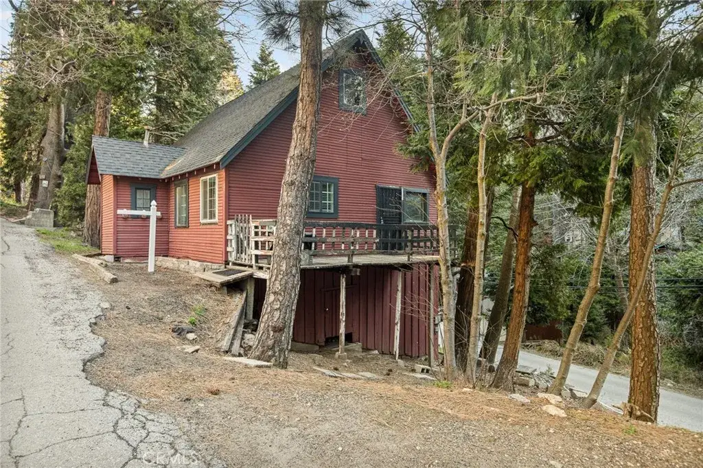 725 Golden, Lake Arrowhead, CA 92352 - #1
