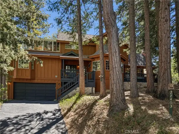 27403 Pinewood Drive, Lake Arrowhead, CA 92317