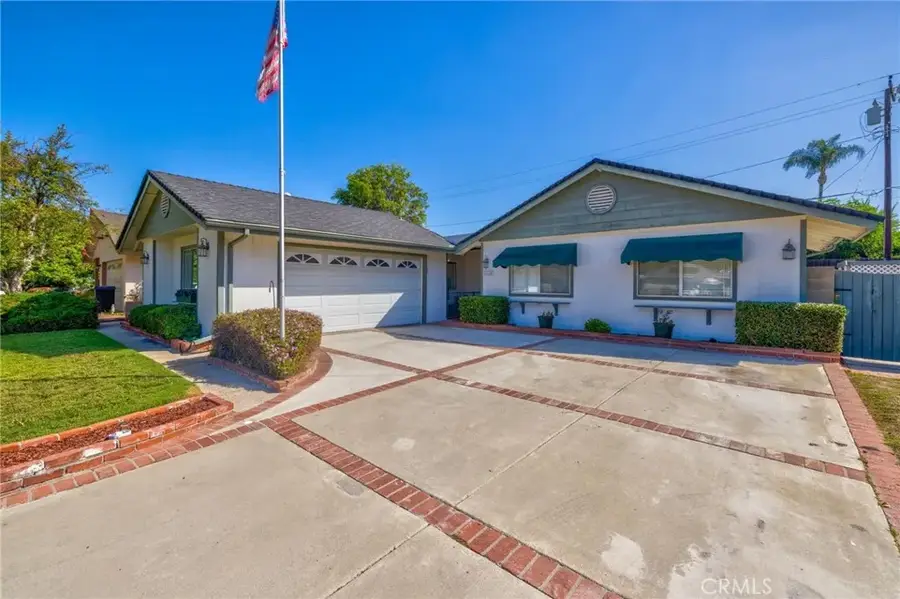 2212 Hartford, Fullerton, CA 92831 - #2