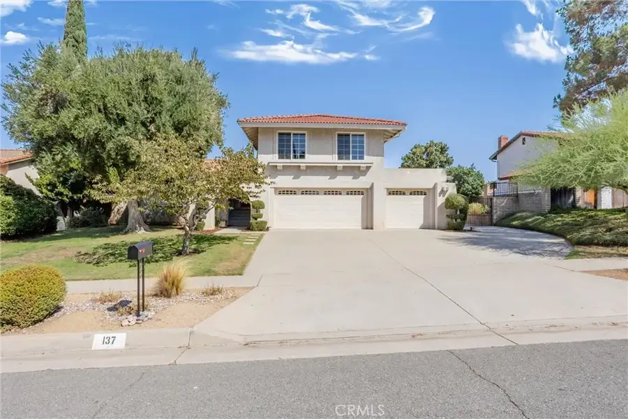 137 Channing Street, Redlands, CA 92373 - #2