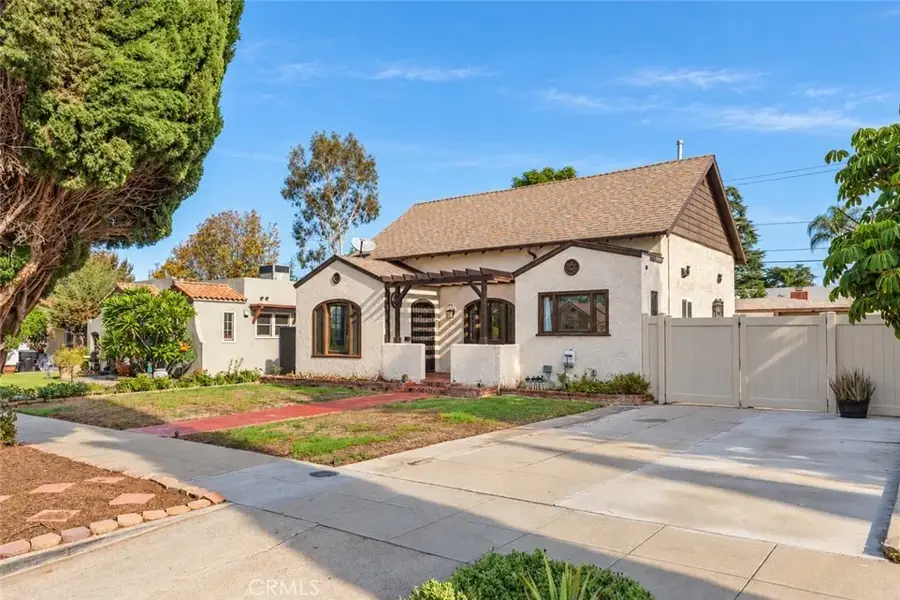 4225 Rosewood, Riverside, CA 92506 - #2